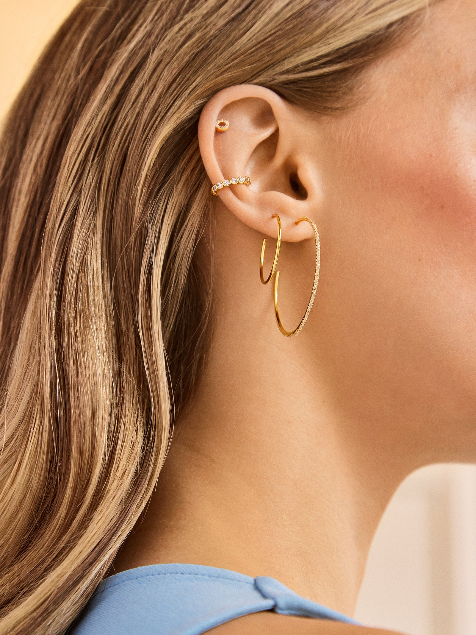 Niata 18K Gold Earrings - 40MM - Image 2