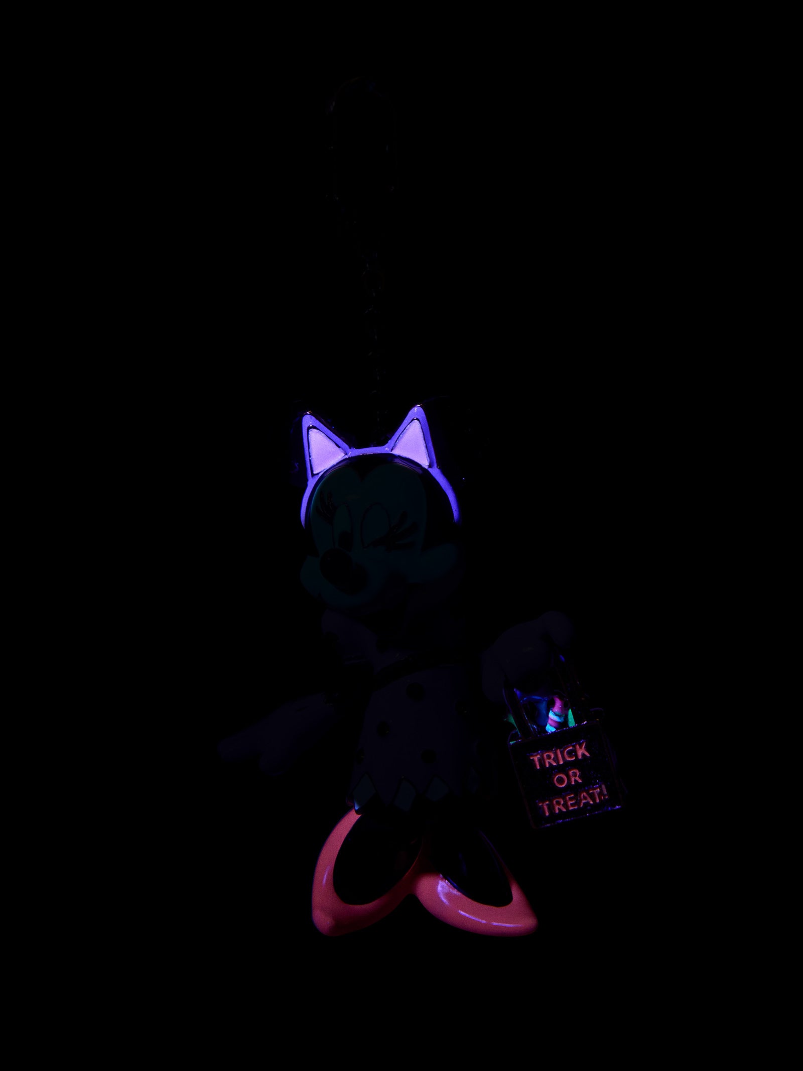 Minnie Mouse Disney Cat Glow-In-The-Dark Bag Charm - Minnie Mouse - Image 2