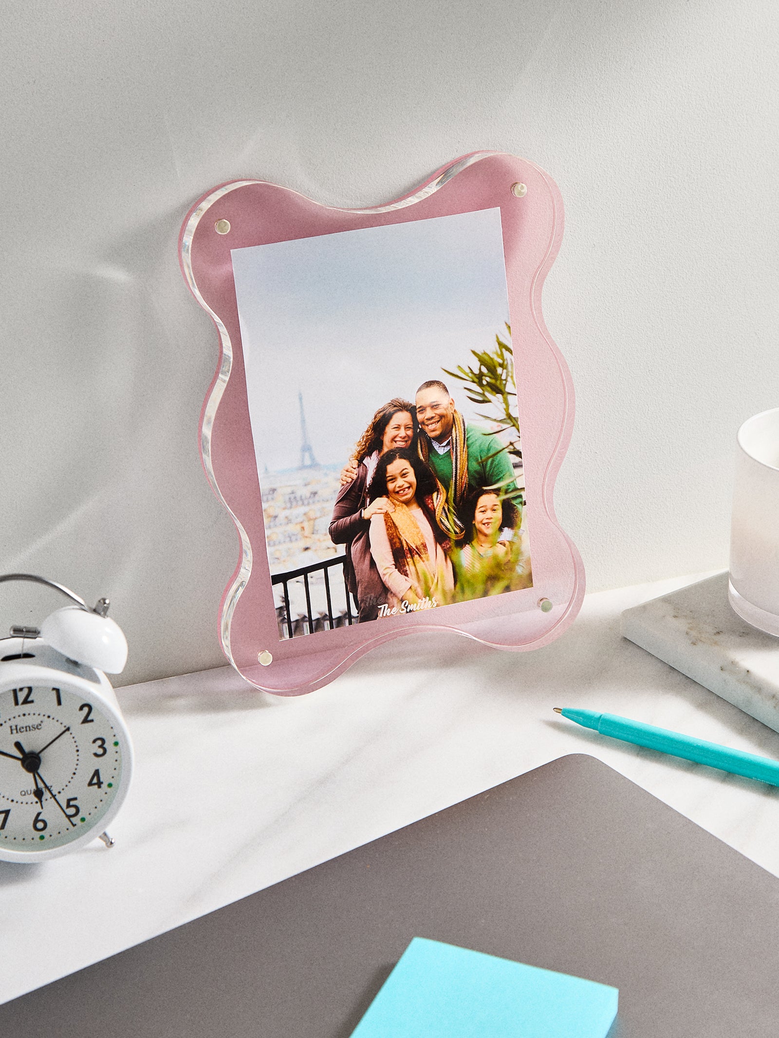 Picture Perfect Vertical Acrylic Frame - Retro Wavy Shape - Image 10