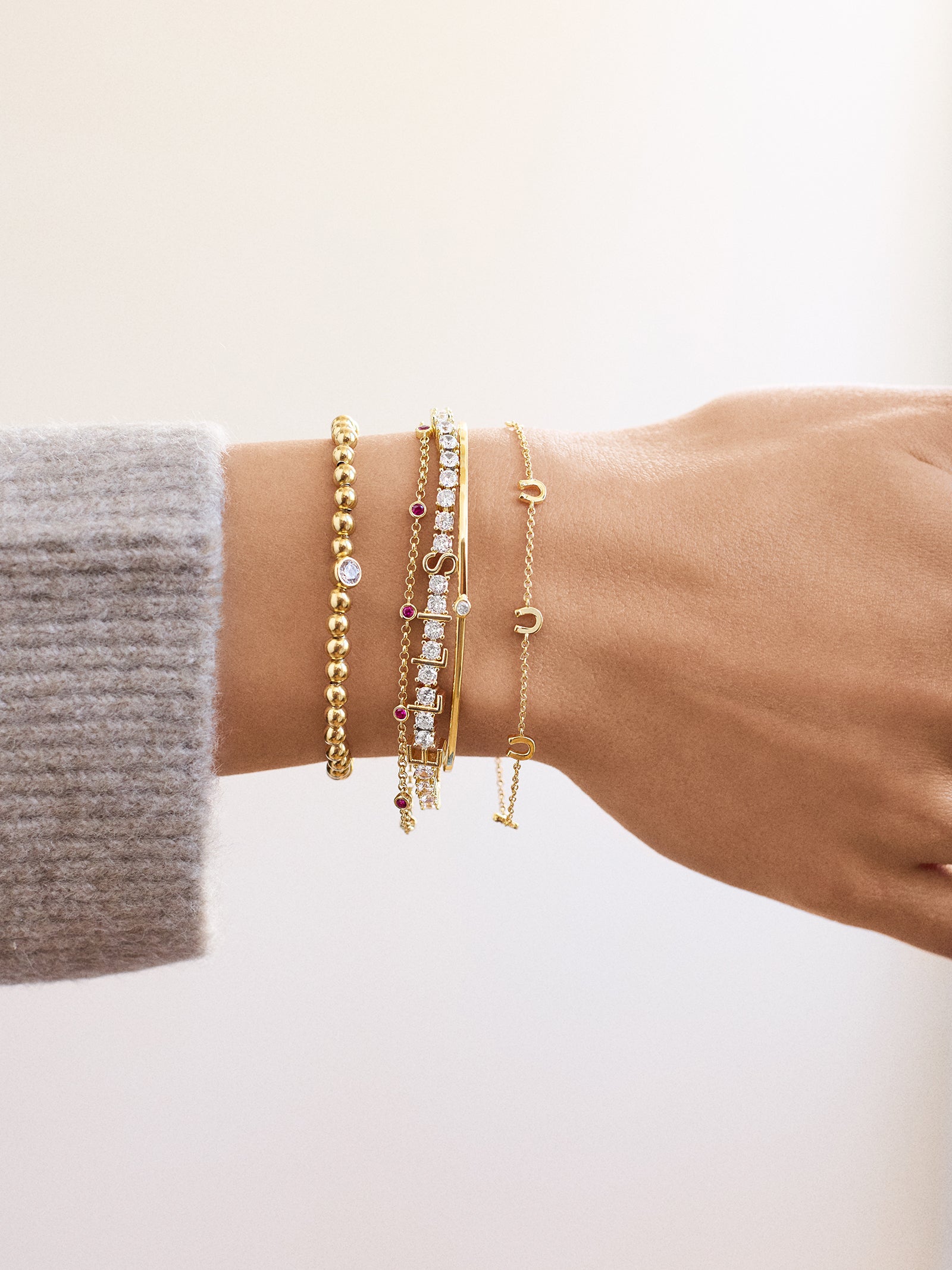 18K Gold Horseshoe Bracelet - Horseshoe - Image 2