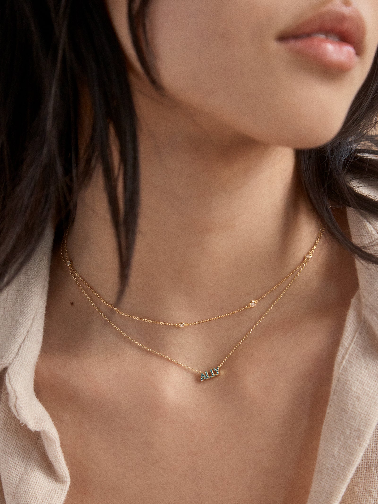 18K Gold Birthstone Custom Nameplate Necklace - Emerald - Image 4