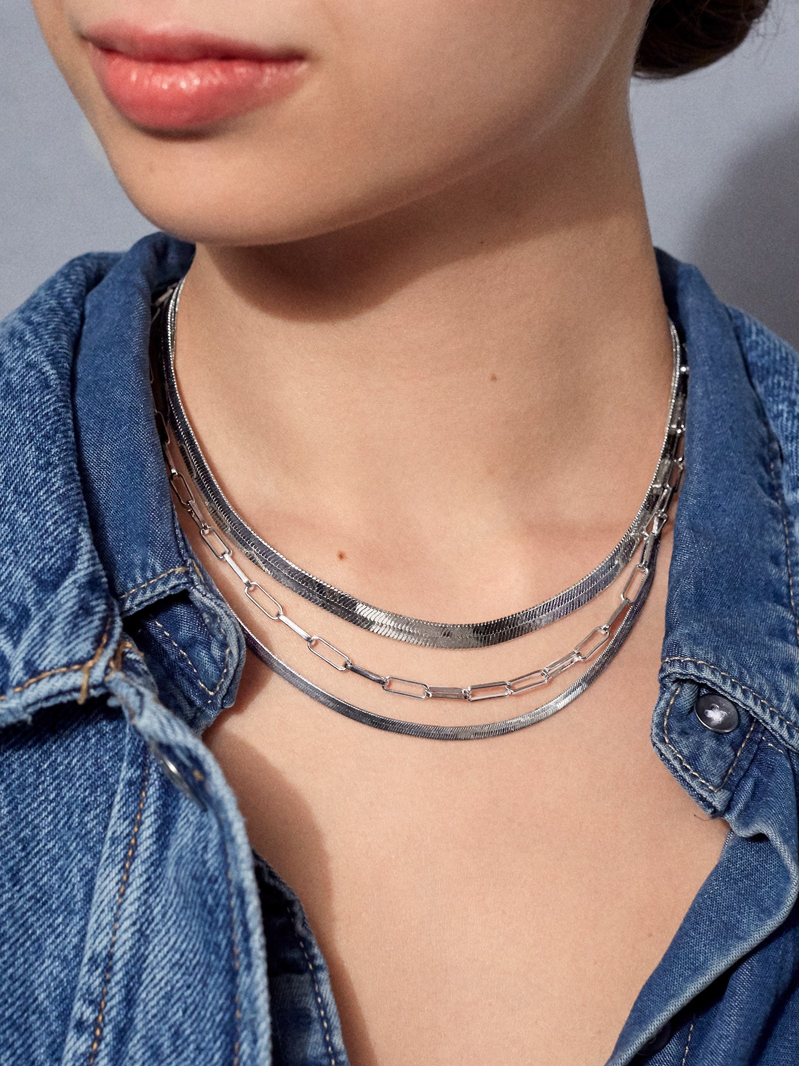 Mini Hera 14K Gold Necklace - Gold - Image 9