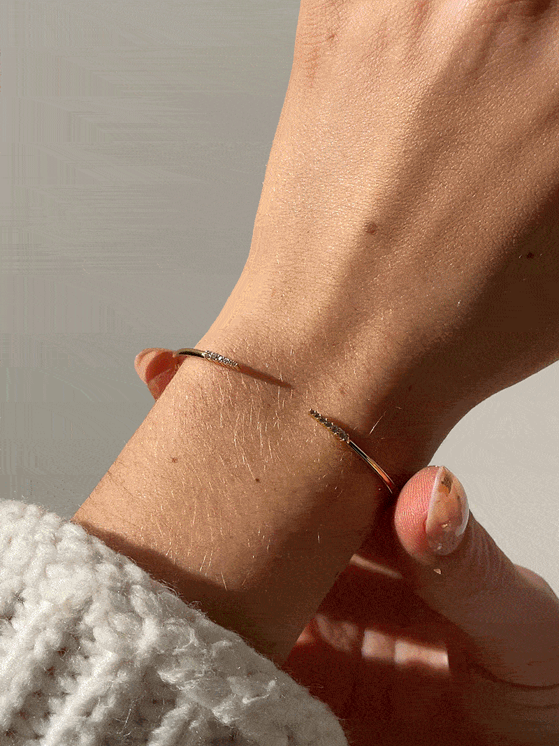 Rima 18K Gold Cuff Bracelet - Smooth Gold - Image 2